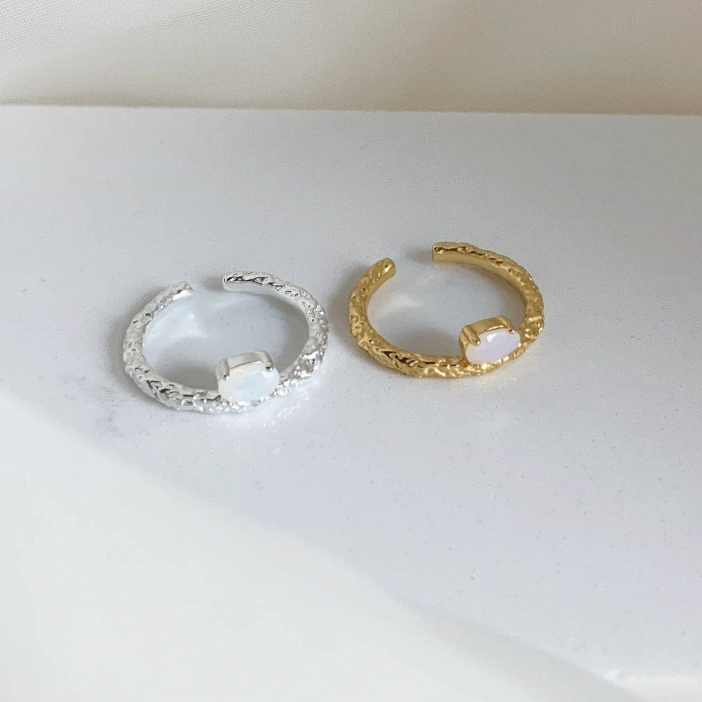 Nerissa opal ring - guld