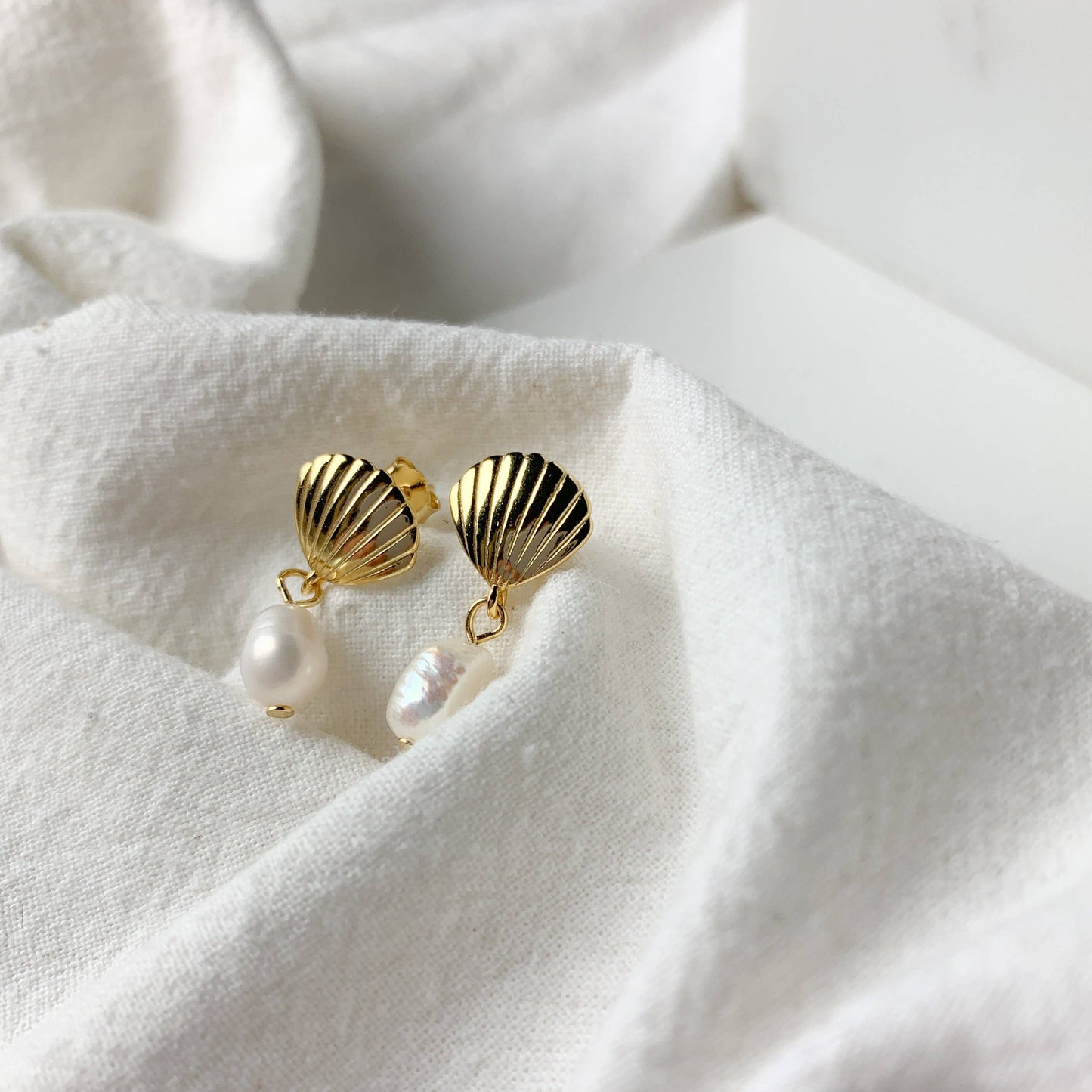 Clam Earrings
